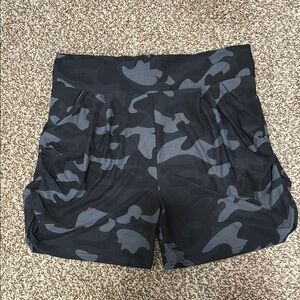 Women’s L/XL Black and Gray Harem Shorts with Camouflage Pattern